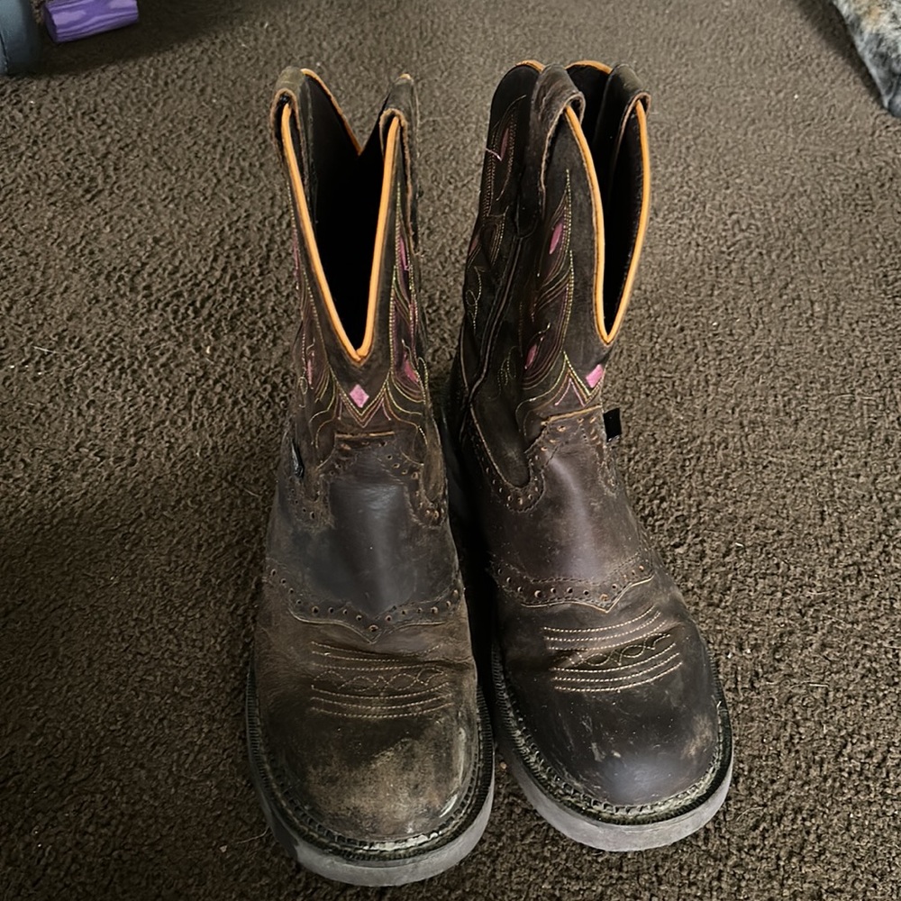Justin Boots - Picture 2 of 3